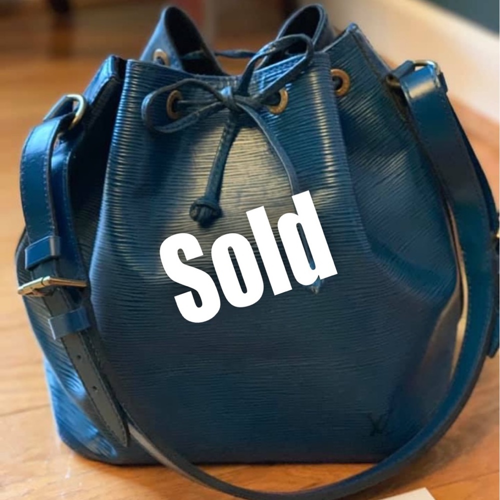 Authentic Louis Vuitton Epi petite noe